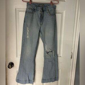 Kimes jeans- Light wash jenifer’s